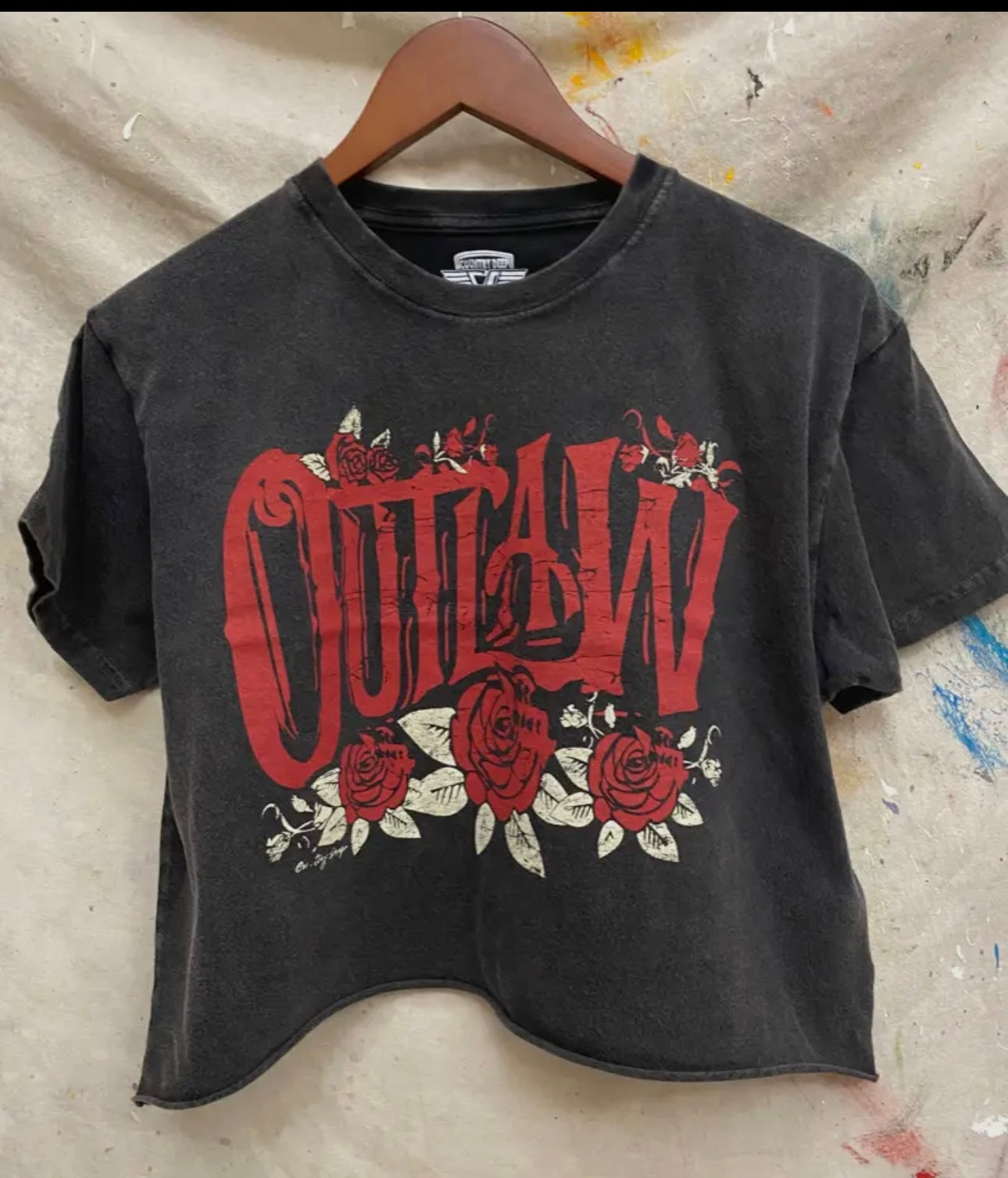 Everybody loves an Outlaw tee