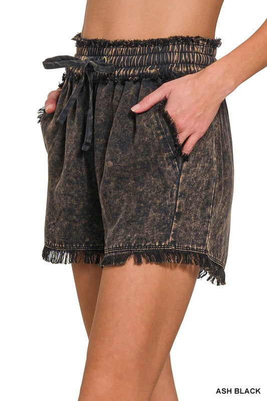Mineral washed shorts